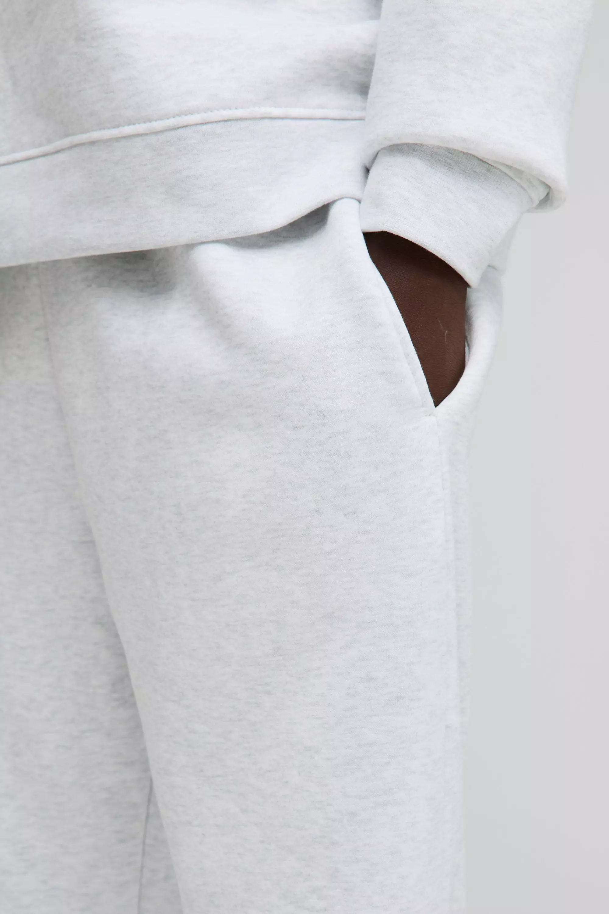 Basic Straight Leg Jogger | boohooMAN USA