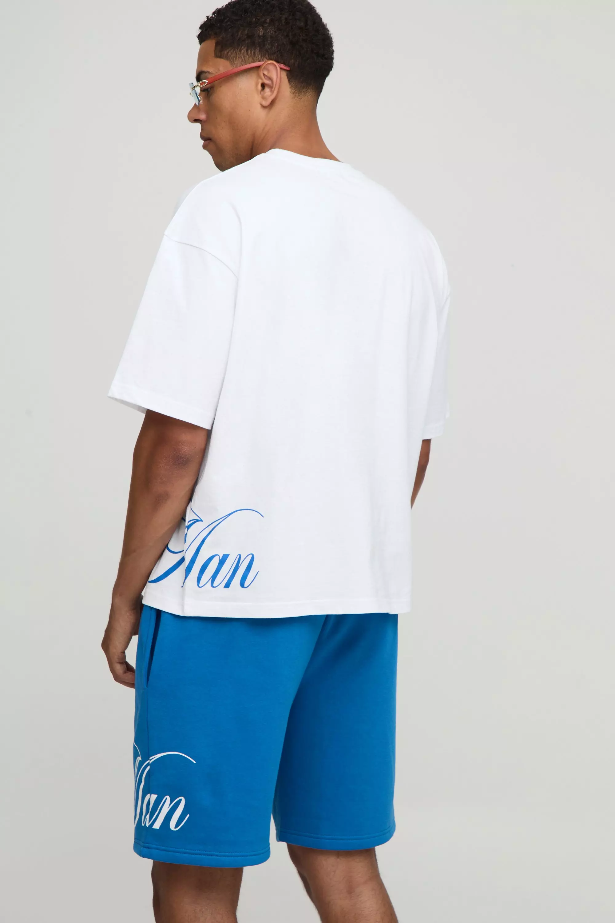 White Oversized Boxy Man Script T-Shirt | boohooMAN USA