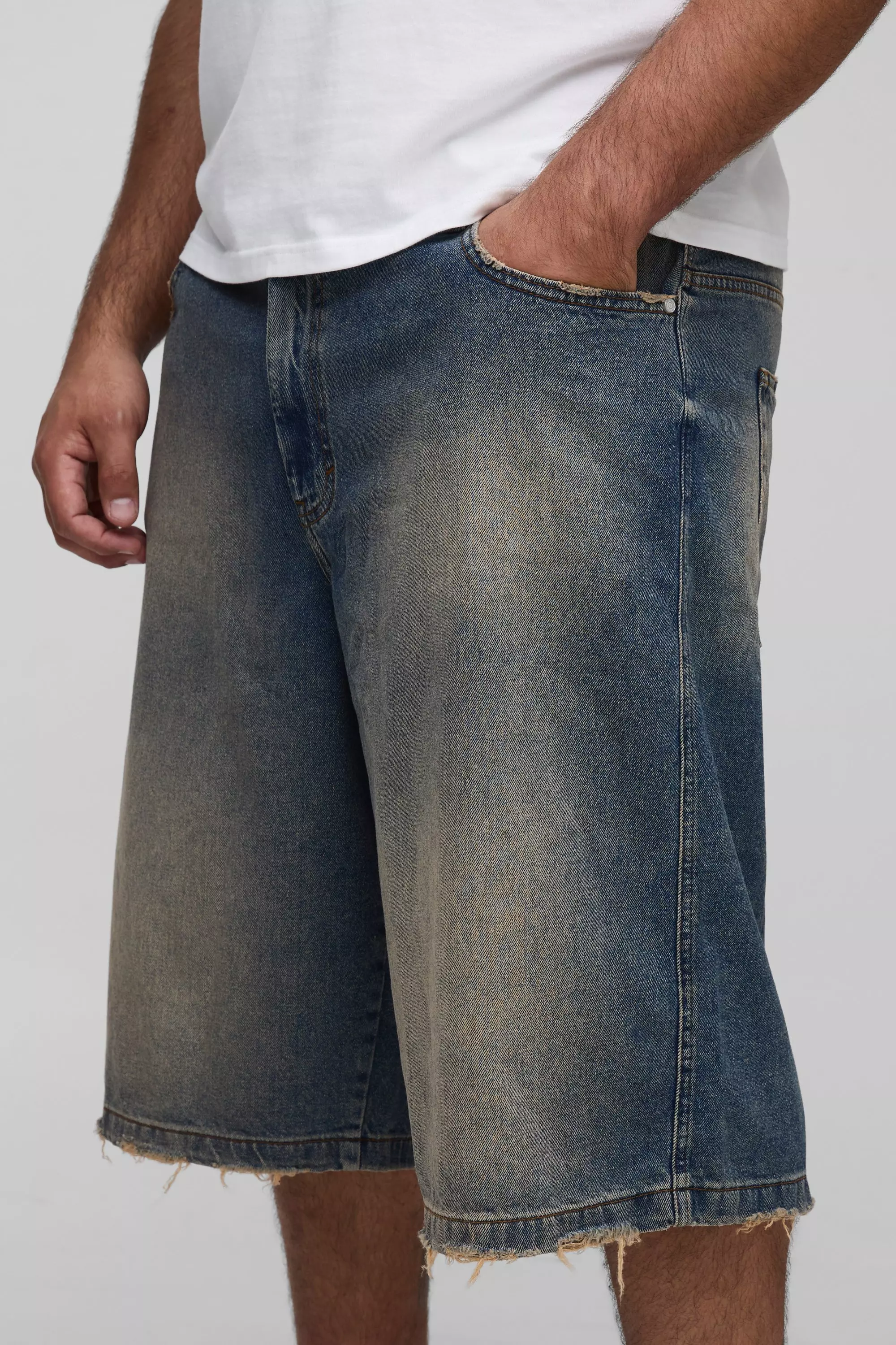 Plus Relaxed Longline Tinted Nibbled Pocket Denim Jorts | boohooMAN UK