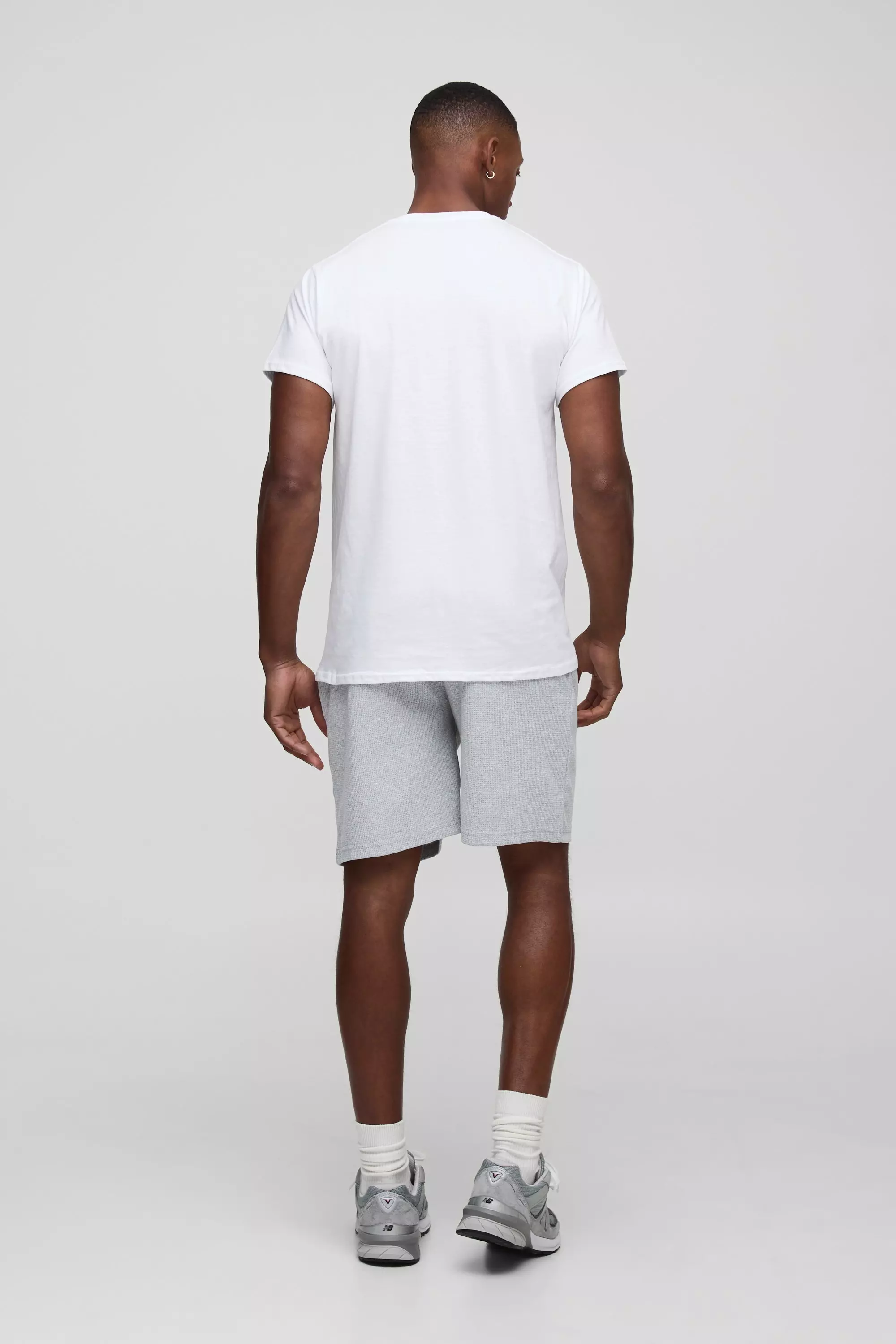 Slim BM Signature Basic T-shirt | boohooMAN USA