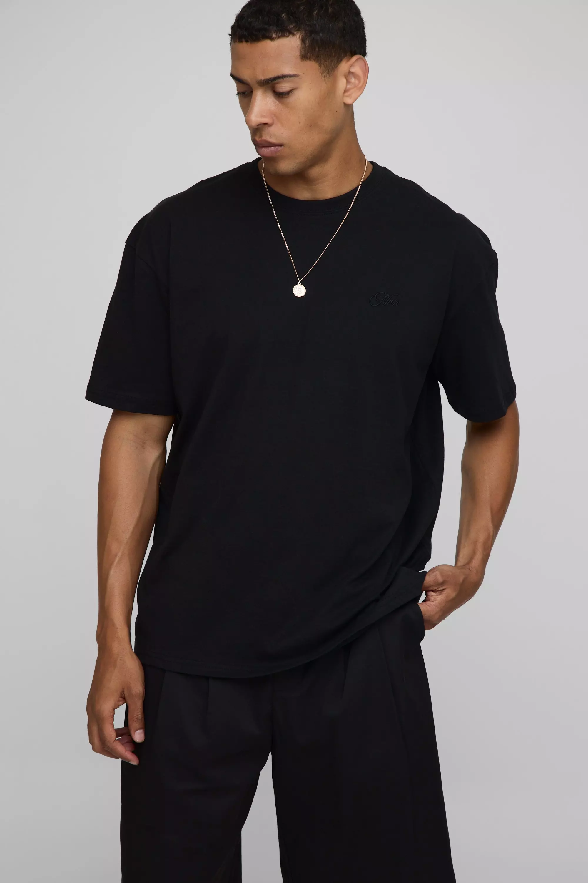 Oversized MAN Script Embroidered Basic Crew Neck T-Shirt Black