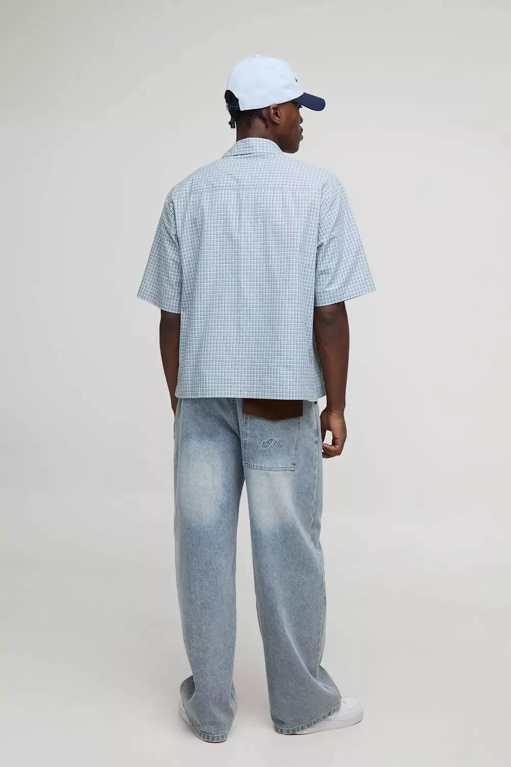 Oversized Dropped Shoulder V Neck Cable Knitted Jumper | boohooMAN UK