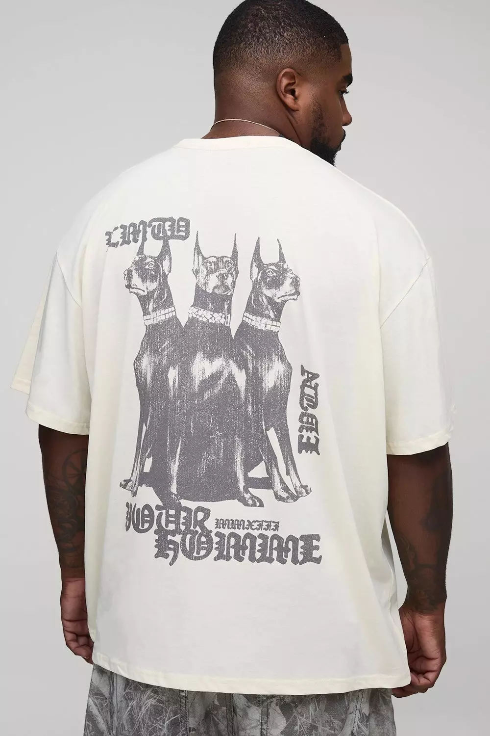 Plus Oversized Pour Homme Canine Graphic T-Shirt | boohooMAN USA