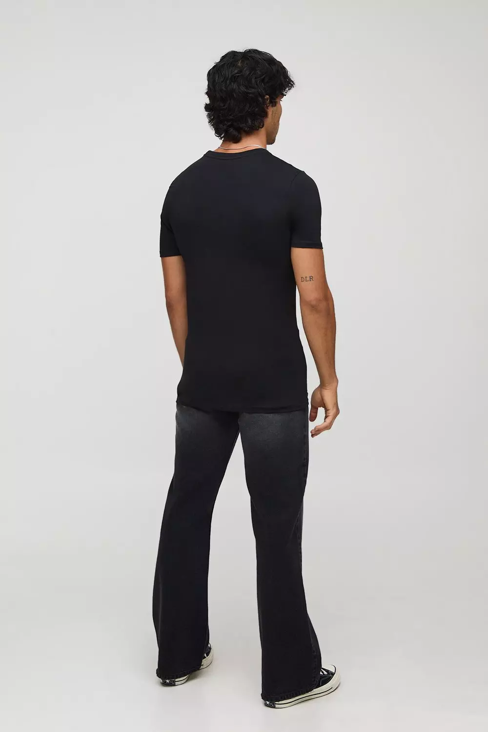 Black Muscle Fit Official Man T-Shirt | boohooMAN USA