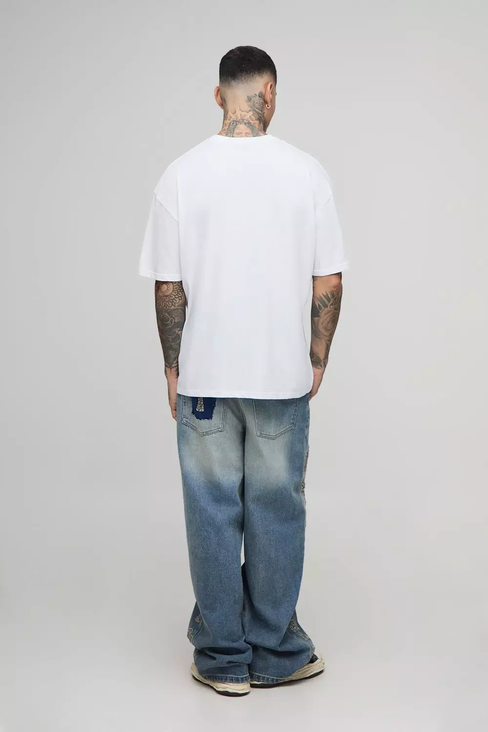 Tall Oversized Foil Print Lips Print T-Shirt | boohooMAN USA