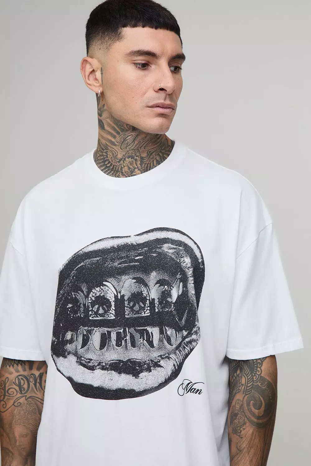 Tall Oversized Foil Print Lips Print T-Shirt | boohooMAN USA
