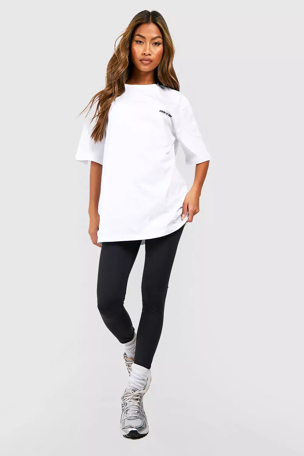 White DSGN Studio Sports Gym T-shirt alternative image