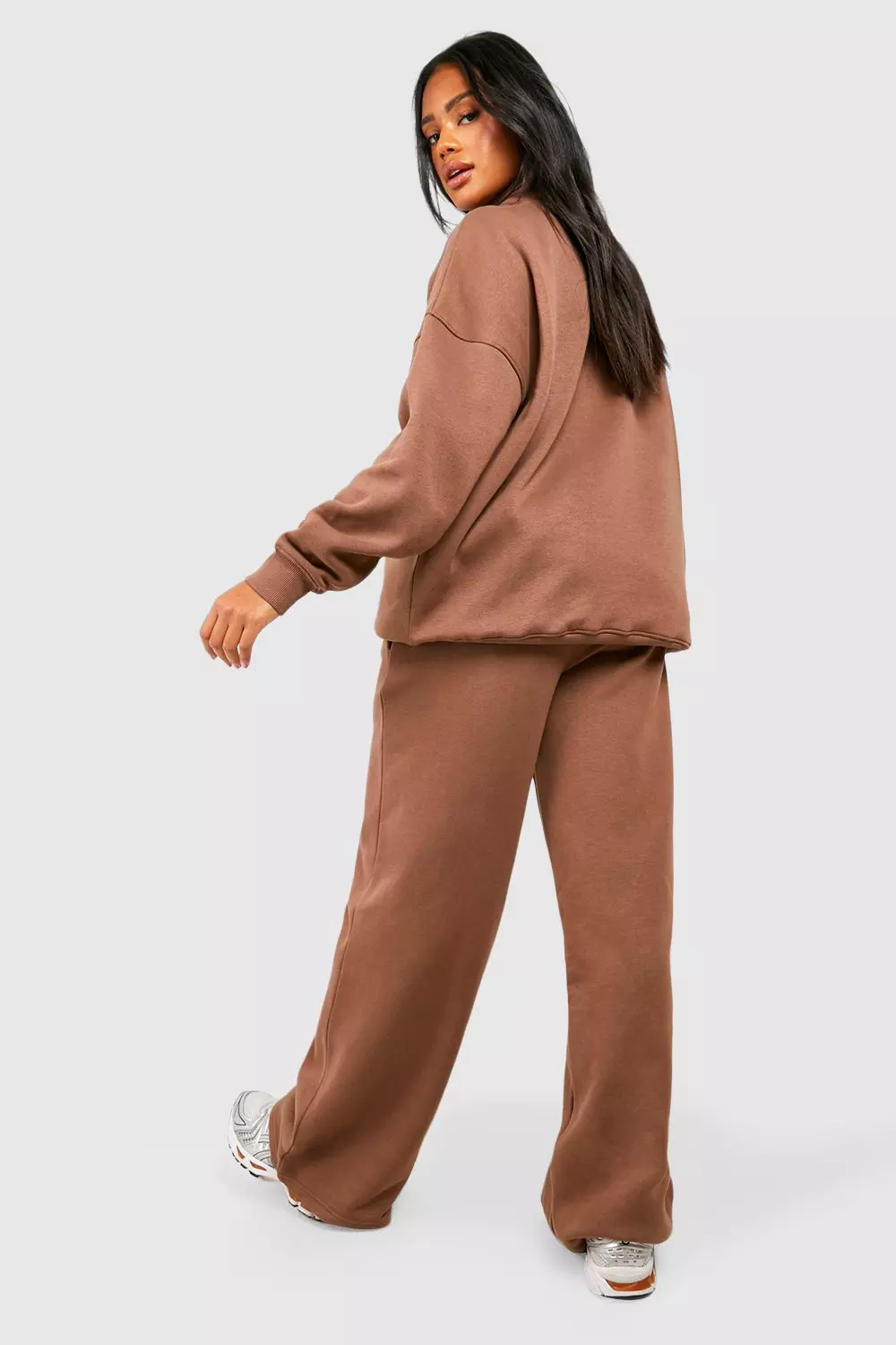 Mocha DSGN Studio Applique Straight Leg Jogger alternative image