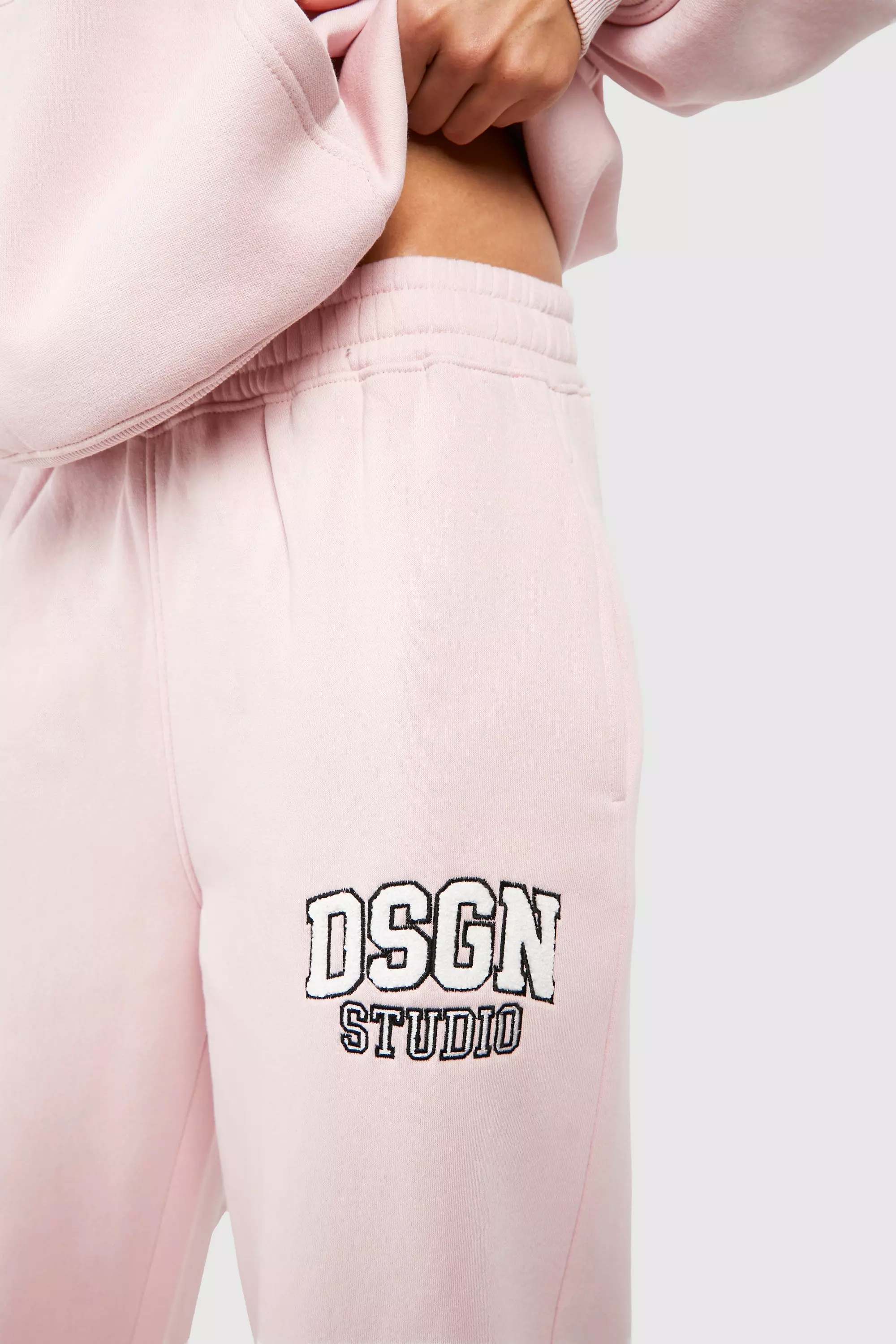 Baby pink DSGN Studio Towelling Applique Straight Leg Jogger alternative image