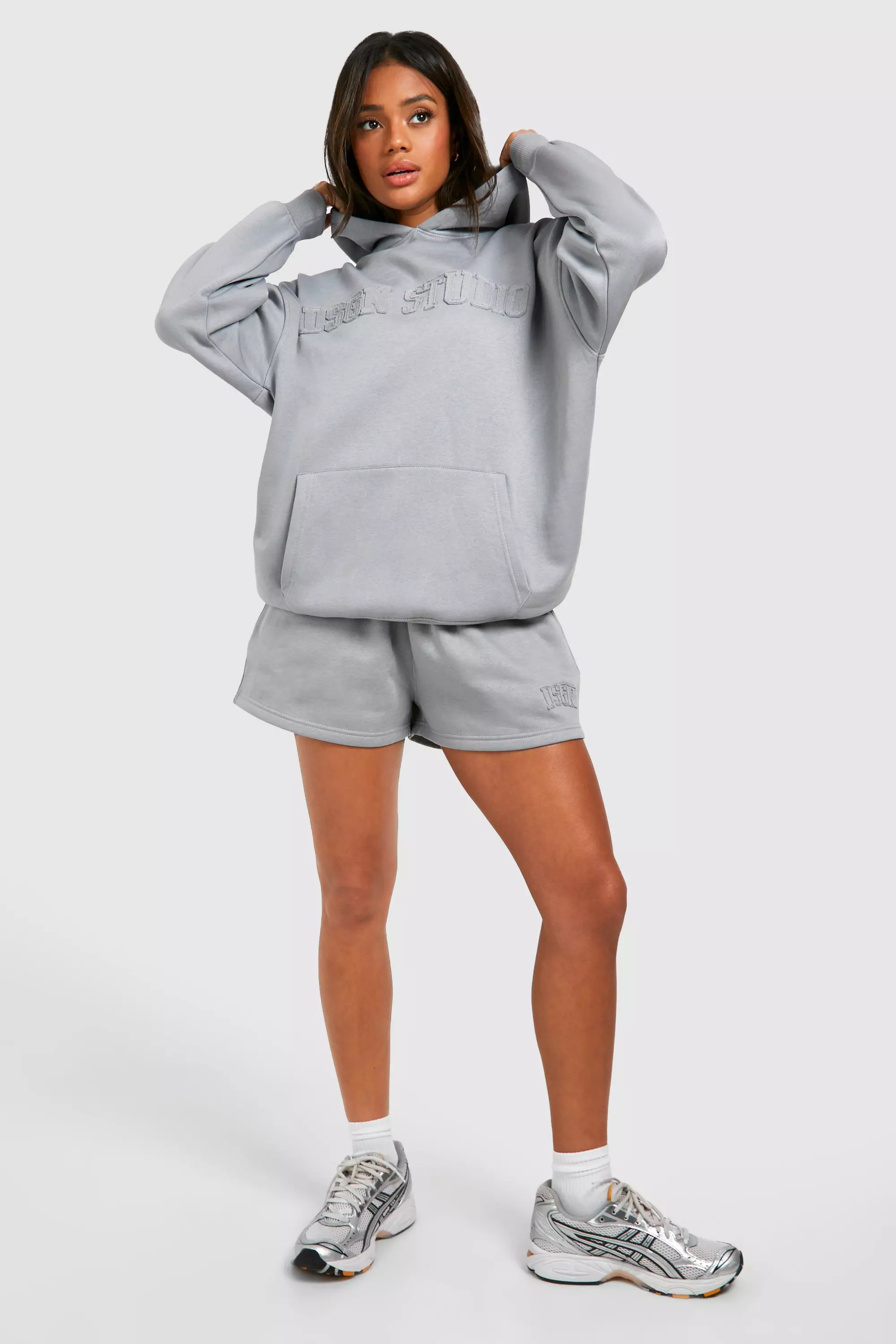 Light blue DSGN Self Fabric Applique Sweat Short alternative image