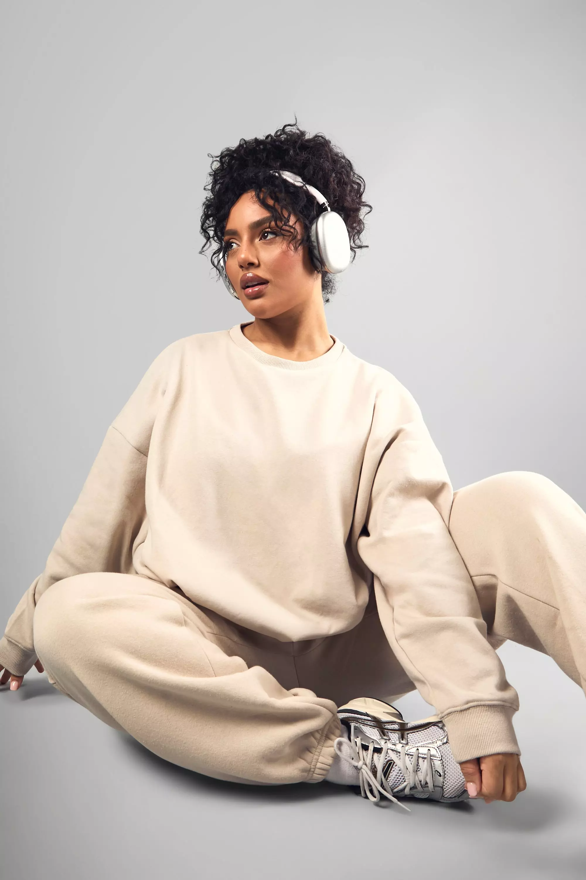 Stone Plus DSGN Studio Embroidered Oversized Sweatshirt alternative image