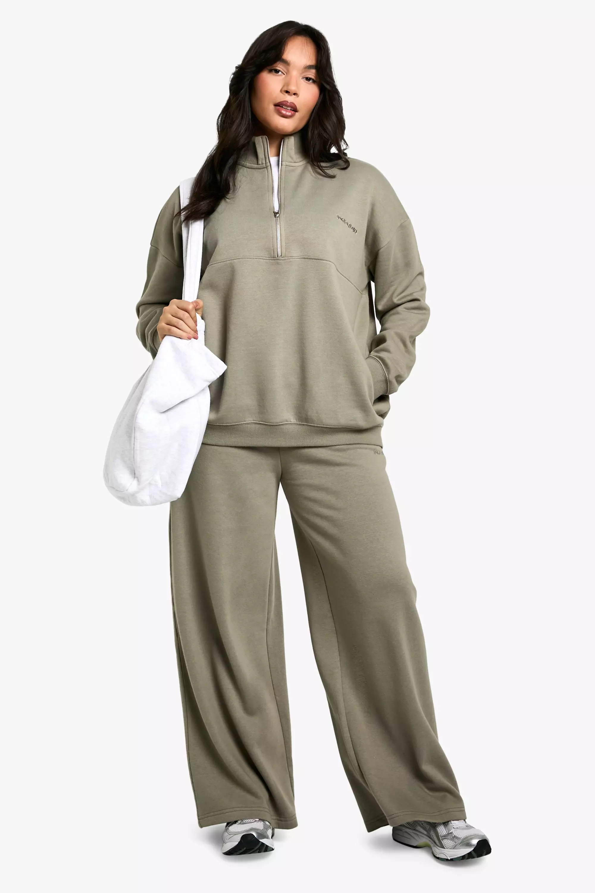 Khaki Plus DSGN Studio Embroidered Straight Leg Jogger alternative image