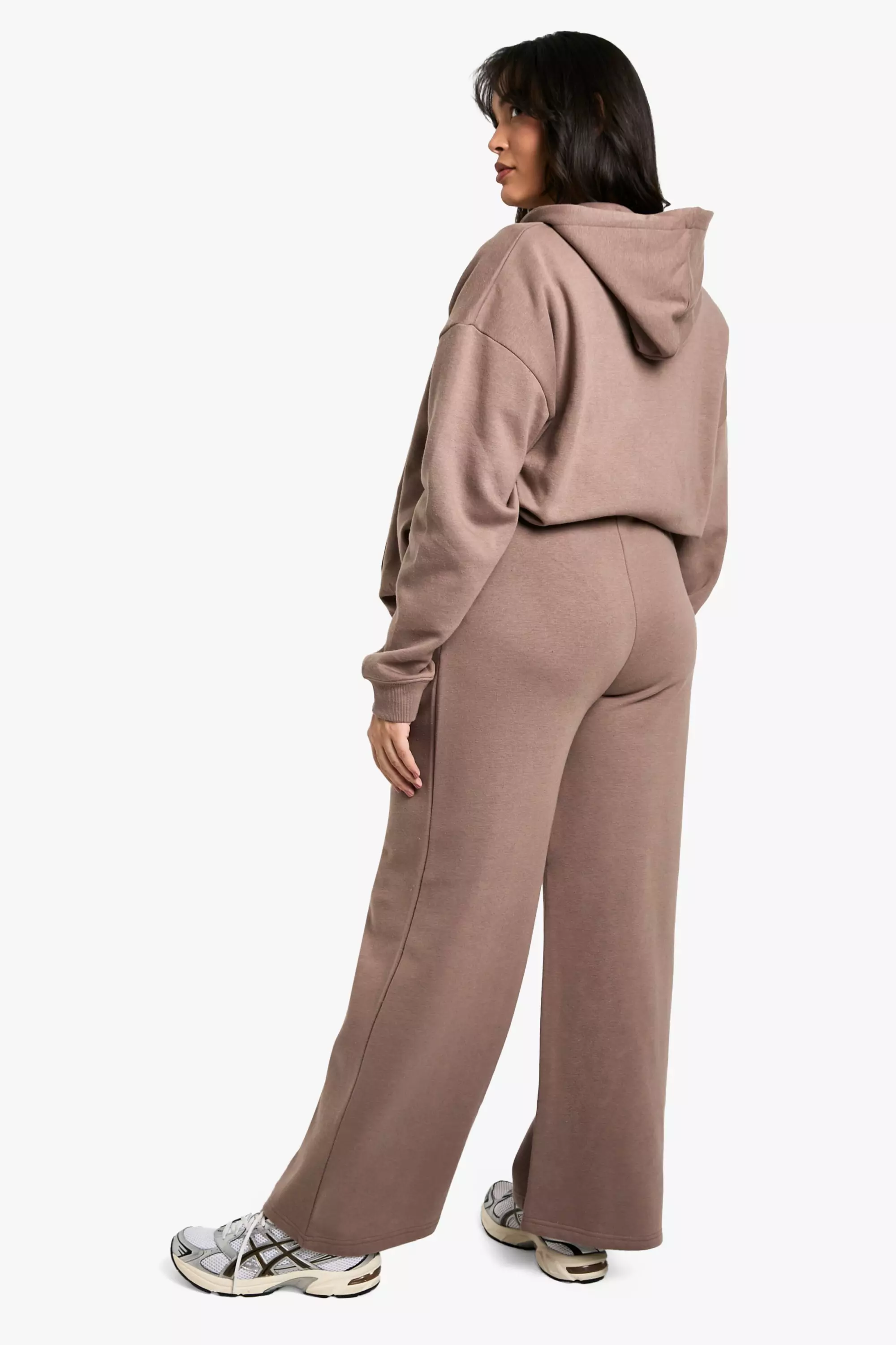 Mocha Plus DSGN Studio Embroidered Straight Leg Jogger alternative image