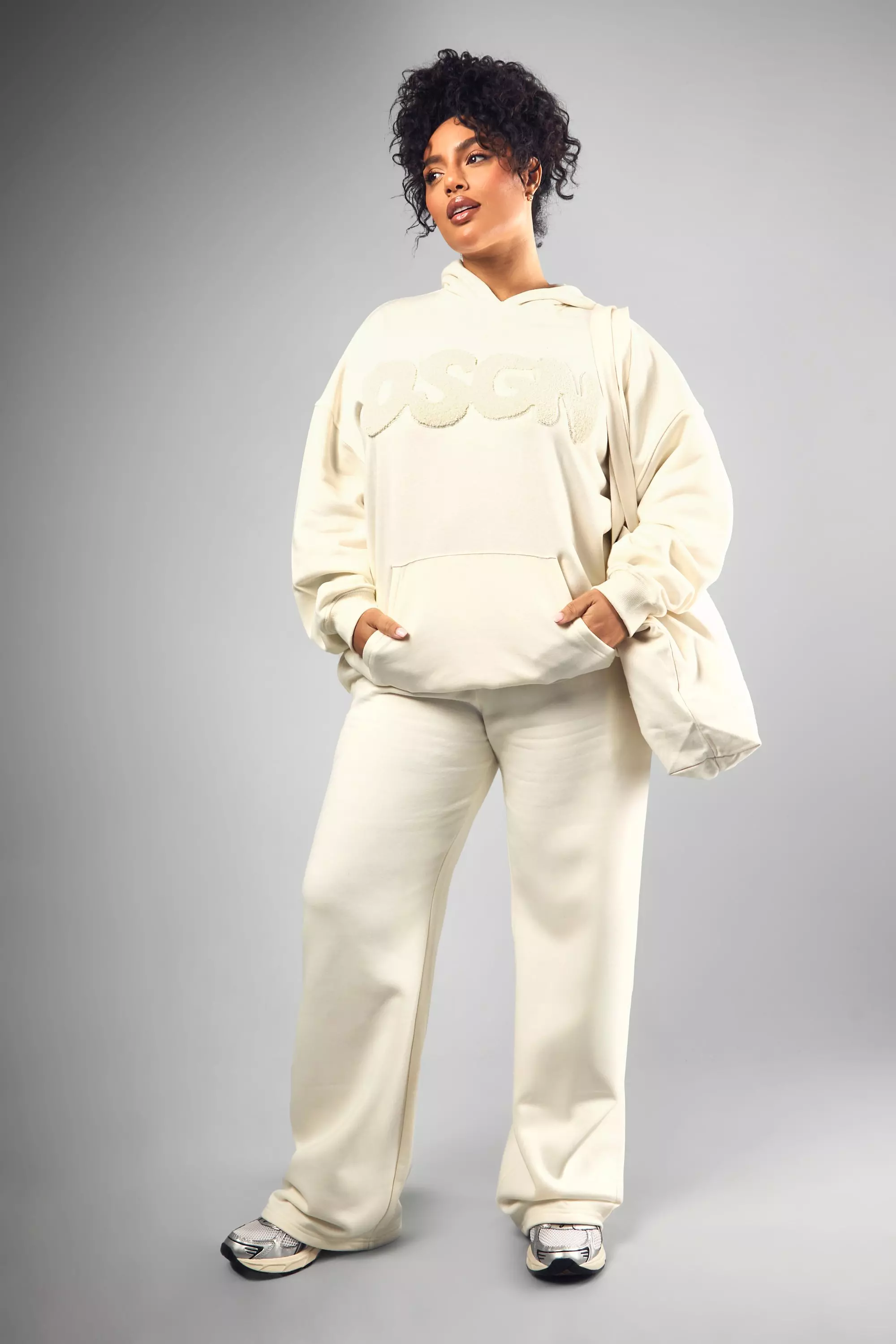 Cream Plus DSGN Toweling Applique Straight Leg Jogger alternative image
