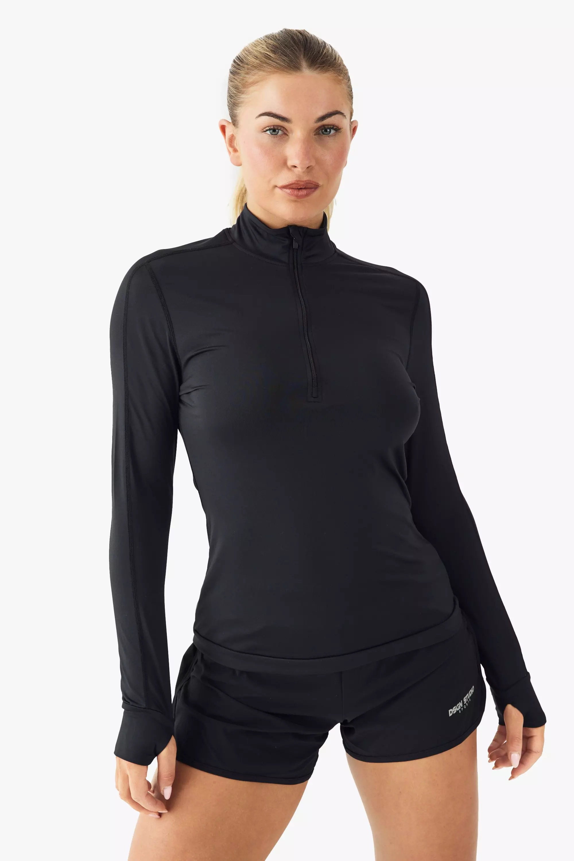 Black DSGN Studio Sport Half Zip Loose Fit Sports Top alternative image