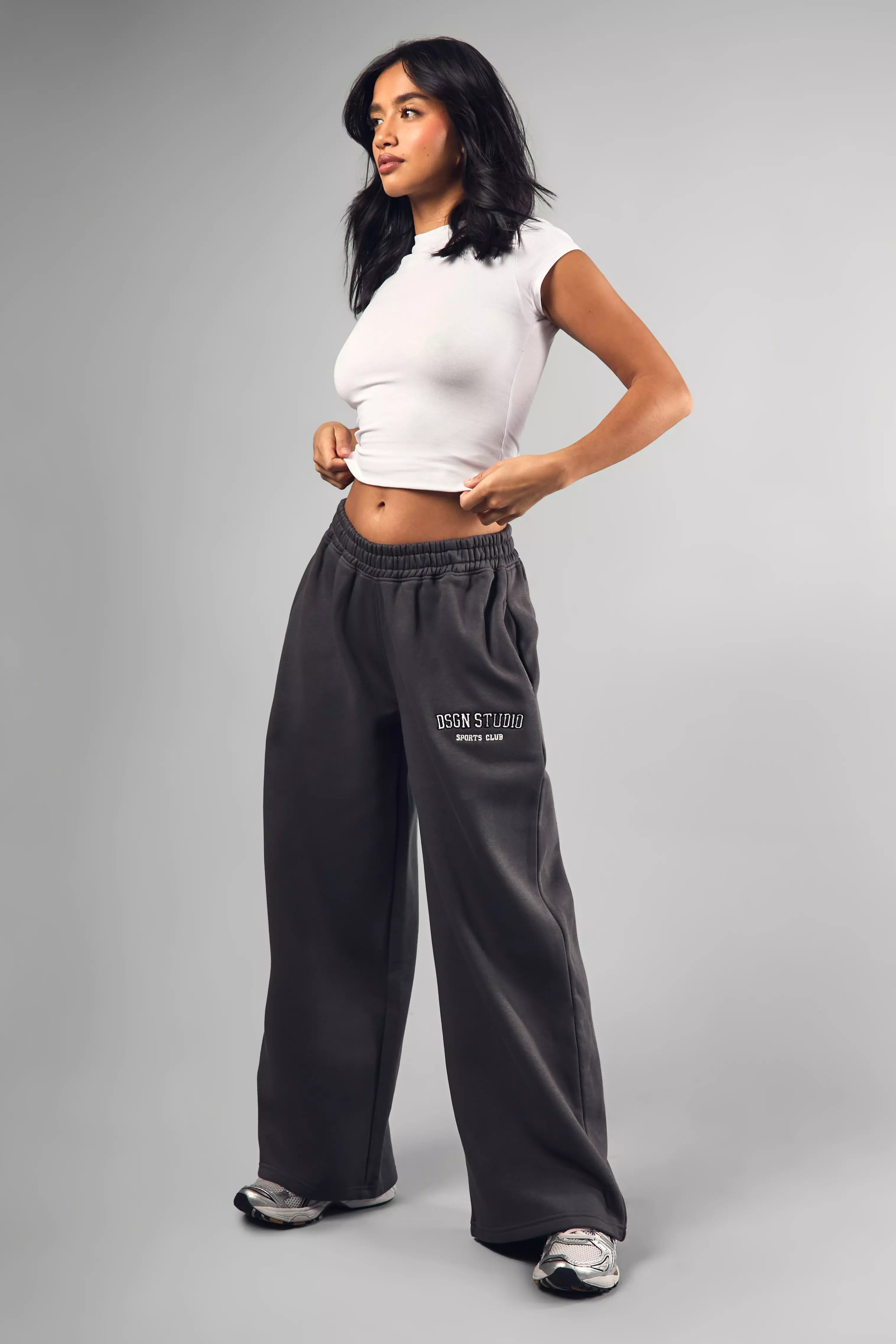 Charcoal Petite DSGN Studio Applique Straight Leg Jogger alternative image
