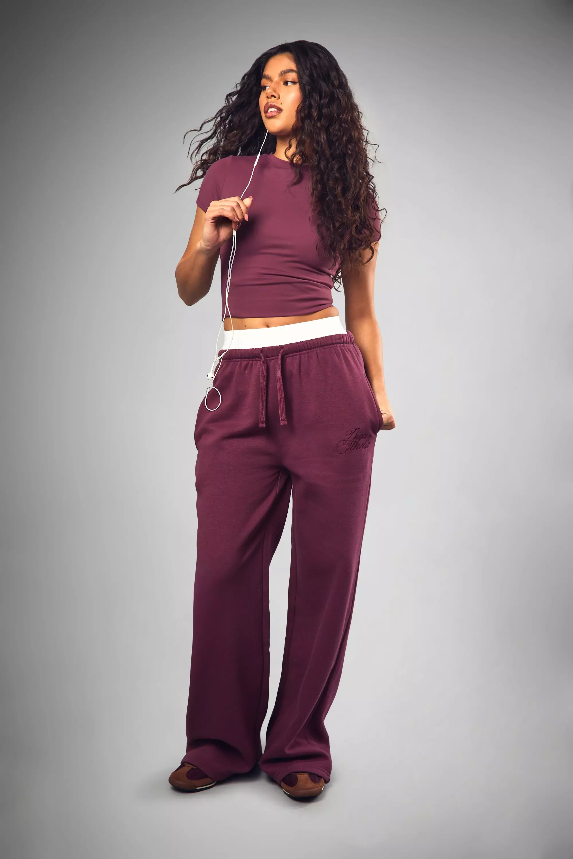 Plum DSGN Studio Contrast Script Straight Leg Joggers alternative image