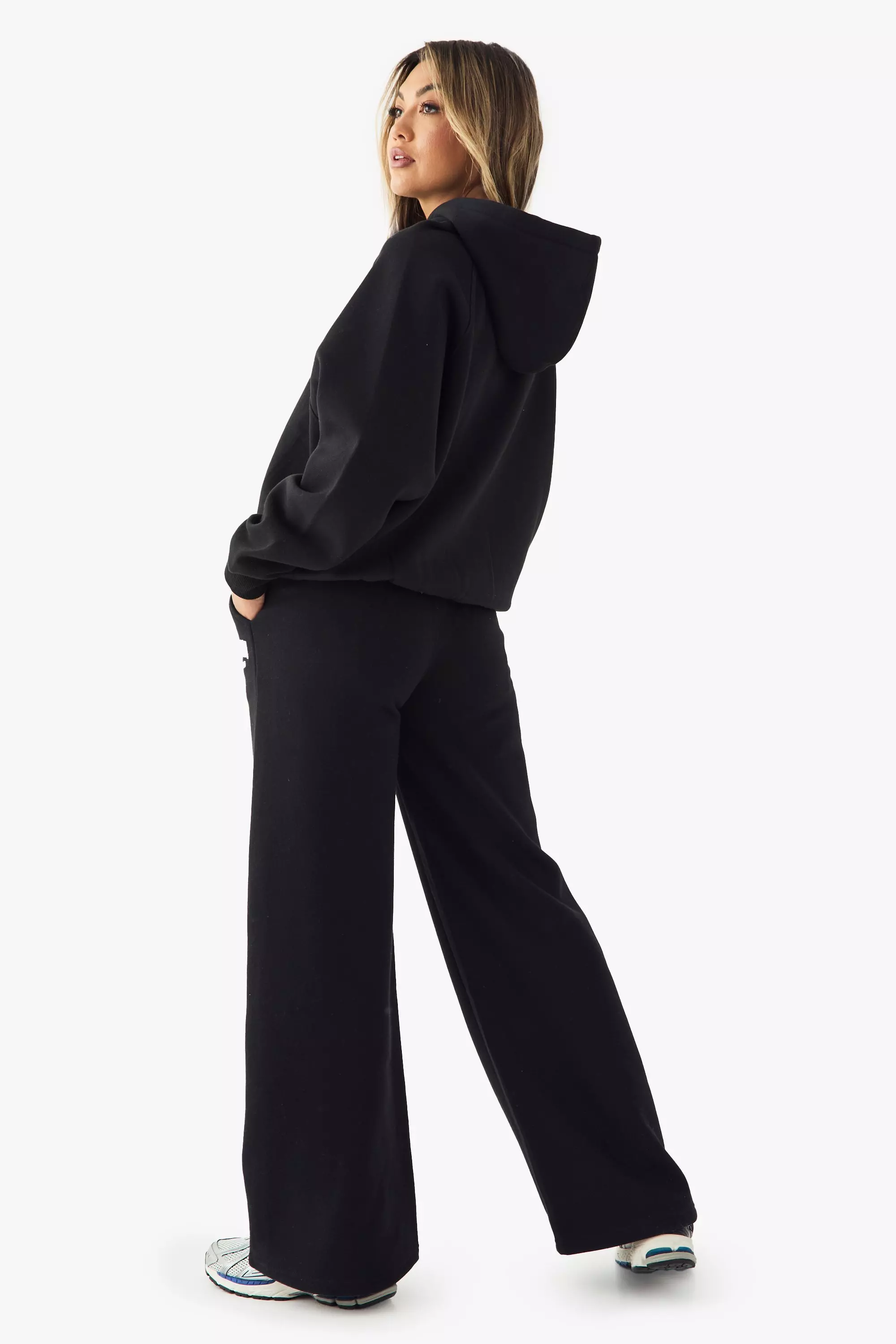 Black DSGN Studio Embroidered Straight Leg Jogger alternative image