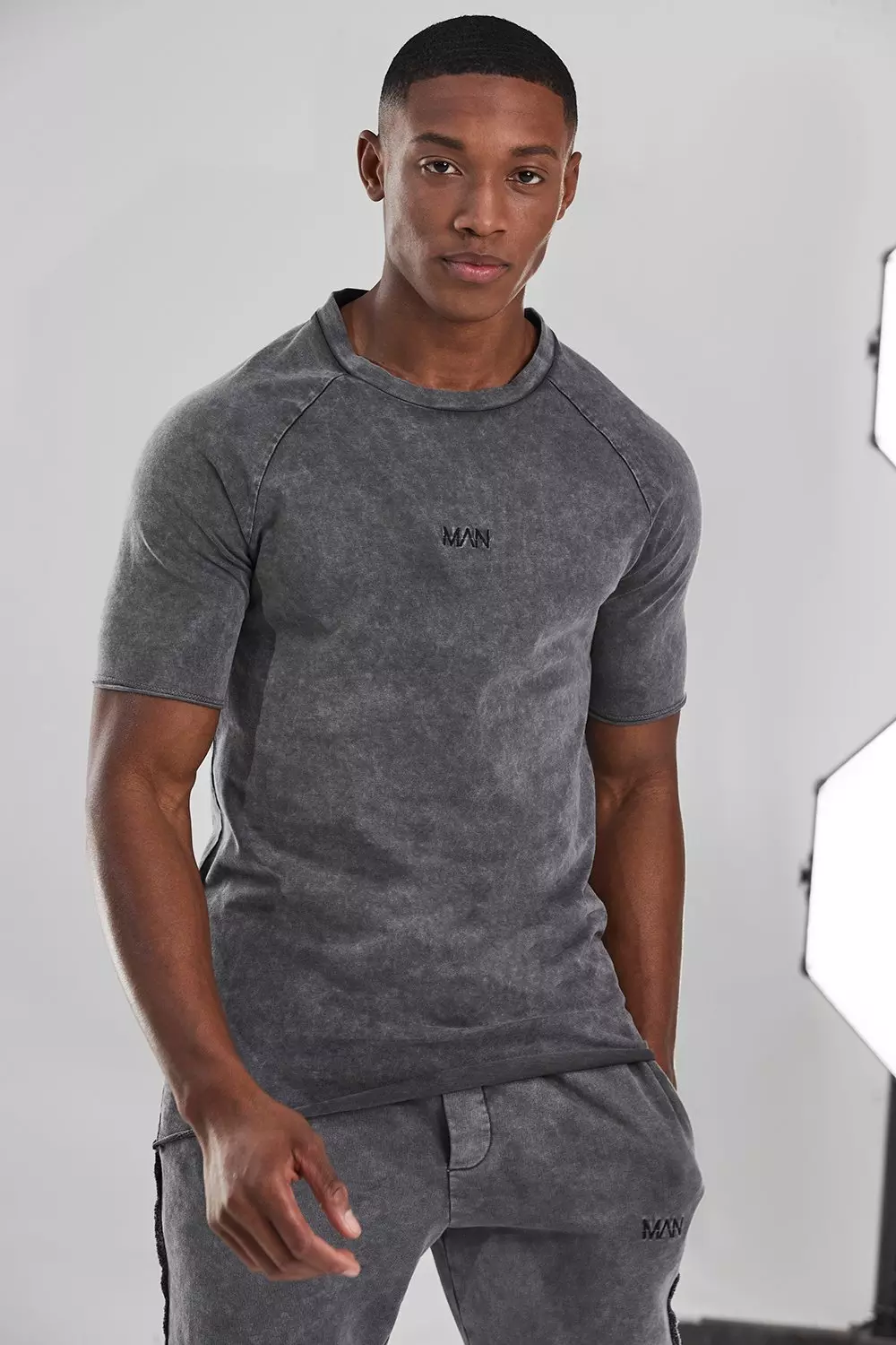 Charcoal Man Active Acid Wash Gym Raw Edge T-shirt alternative image