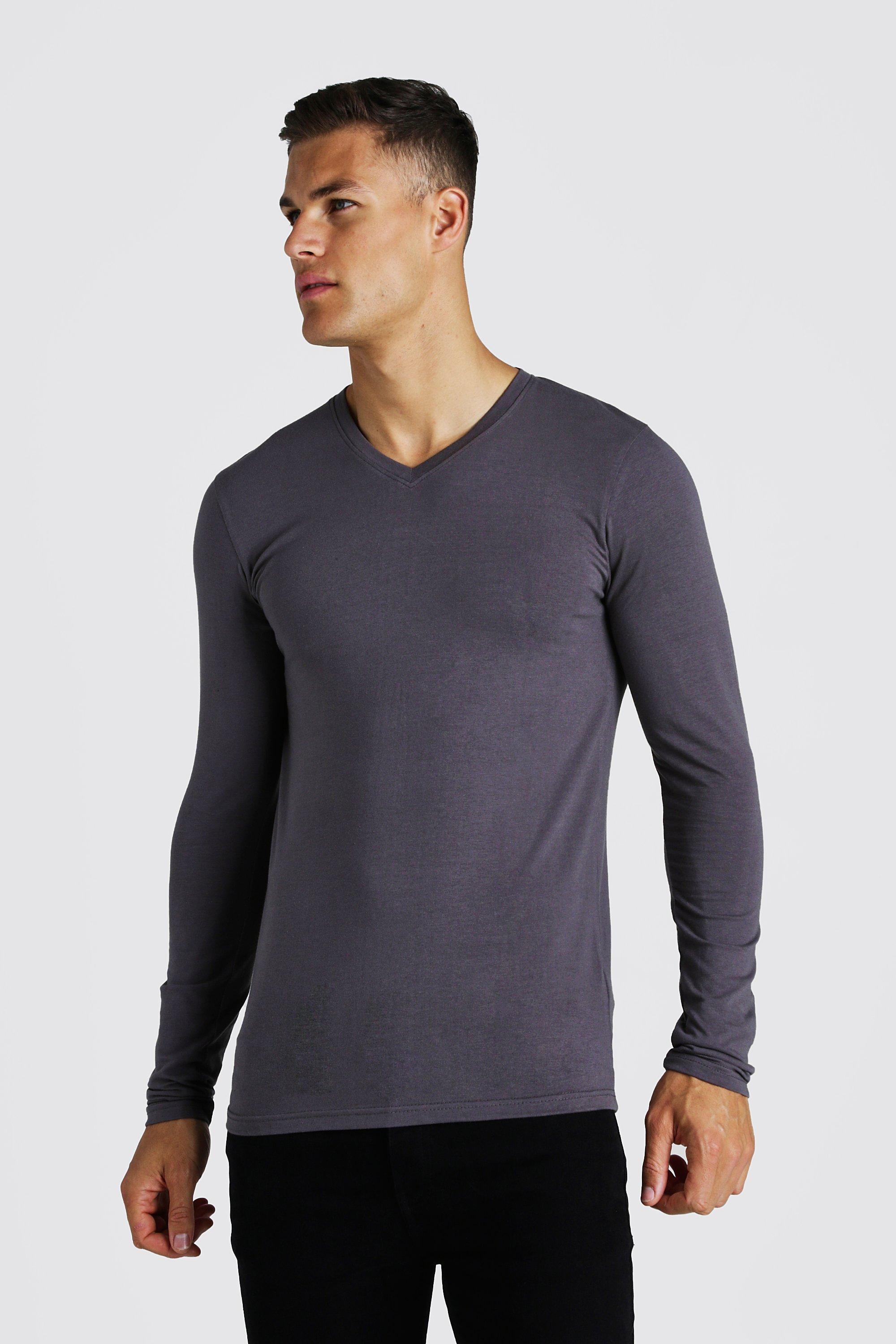 Muscle Fit Long Sleeve V Neck T-Shirt - boohooMAN