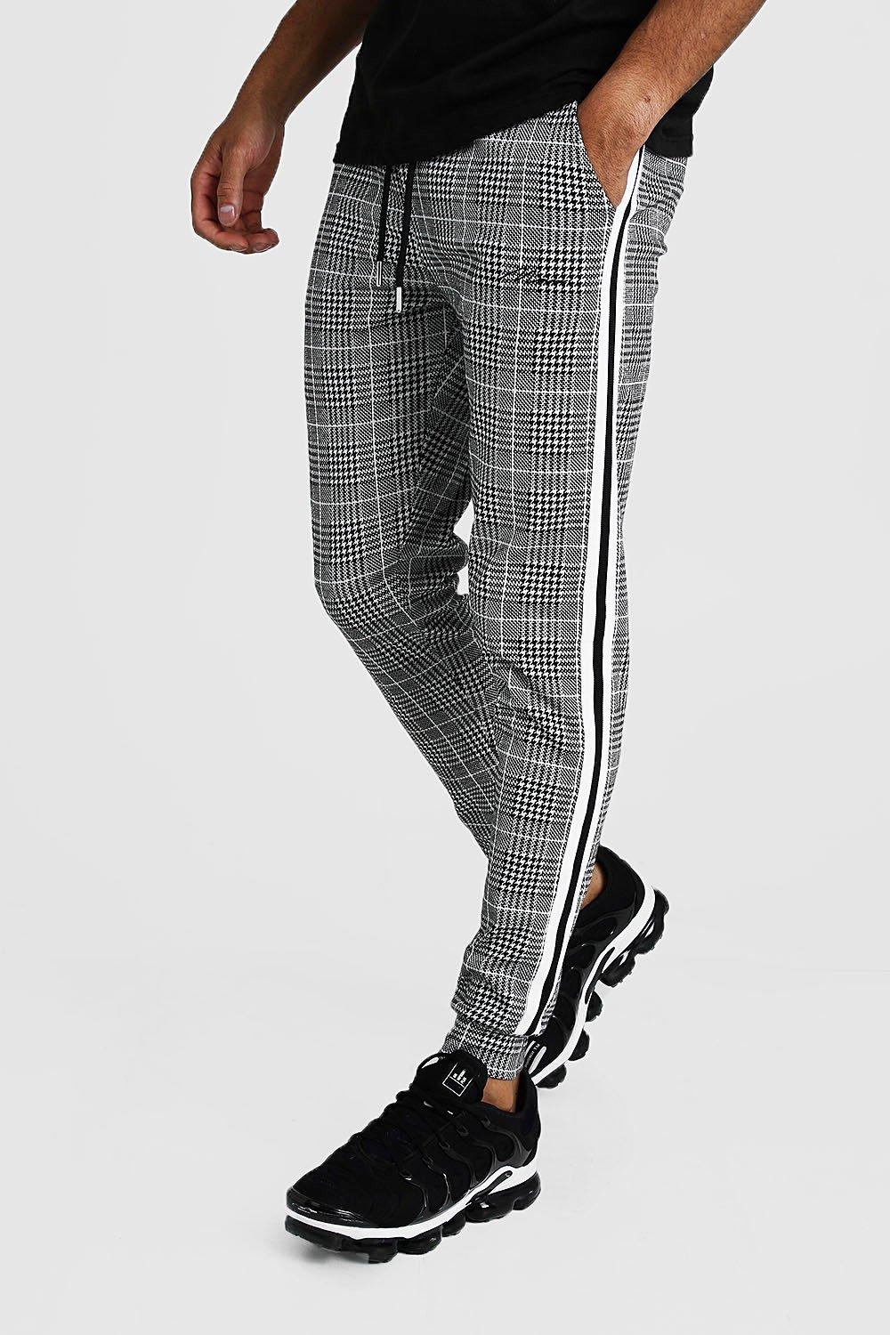 boohooman signature joggers