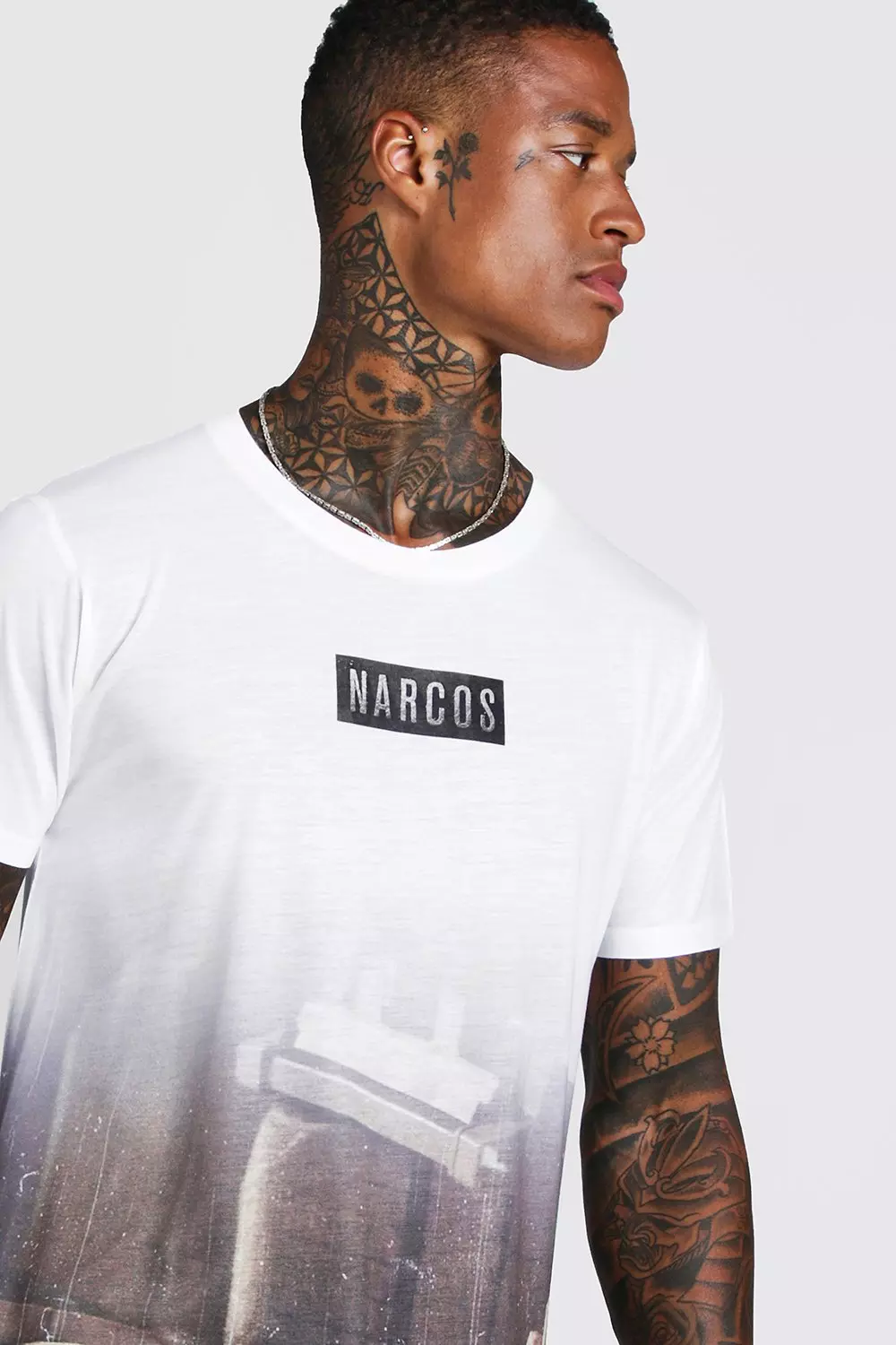 Narcos License T Shirt boohooMAN USA