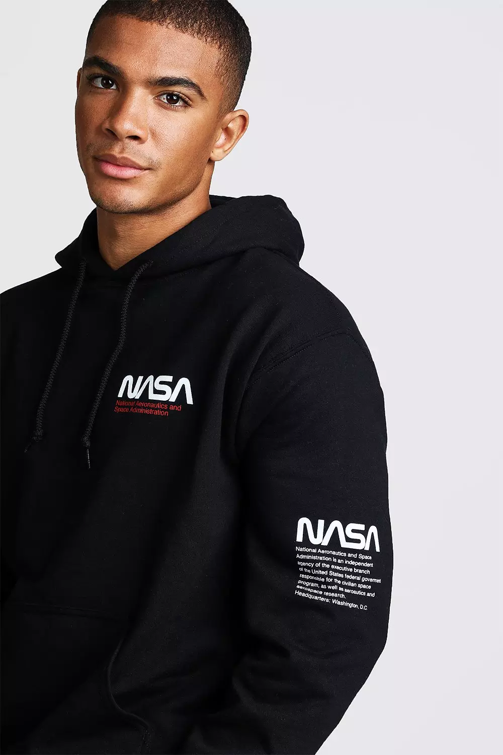 Hoodie mit lizenziertem Nasa Print boohooMAN DE