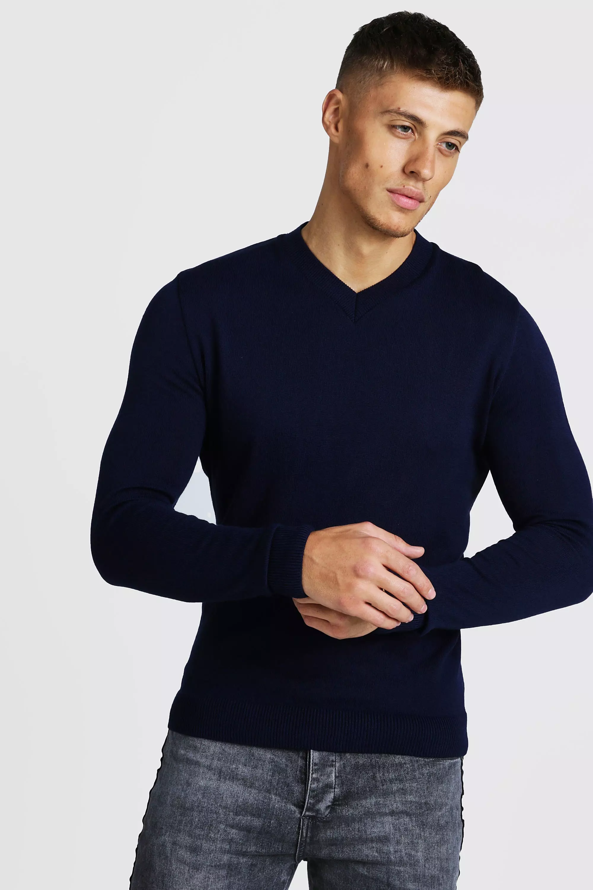 Muscle Fit V Neck Knitted Jumper boohooMAN UK