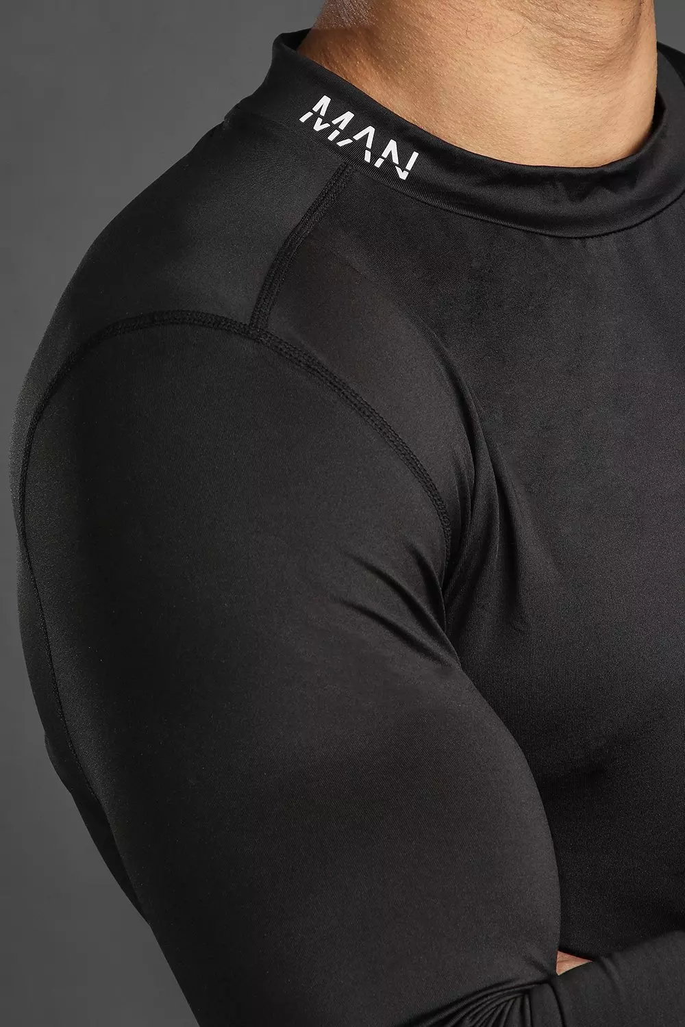 T-Shirt A Maniche Lunghe Contenitiva Man Active Gym, Nero immagine alternativa