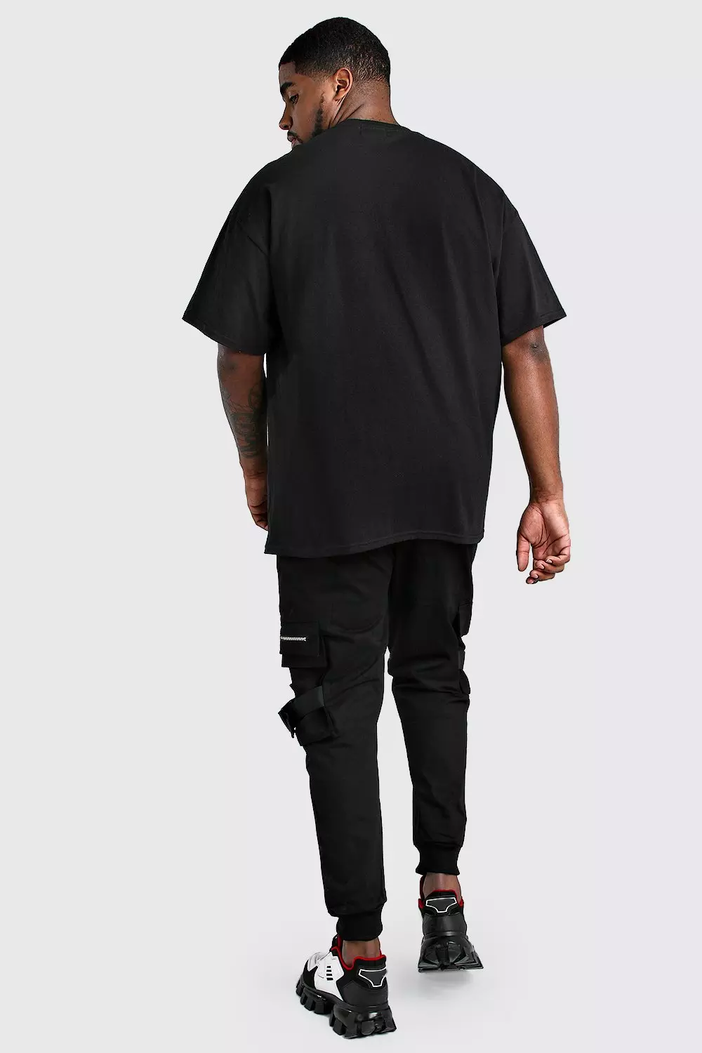 Black Plus Size Anime Graphic Printed T-Shirt alternative image
