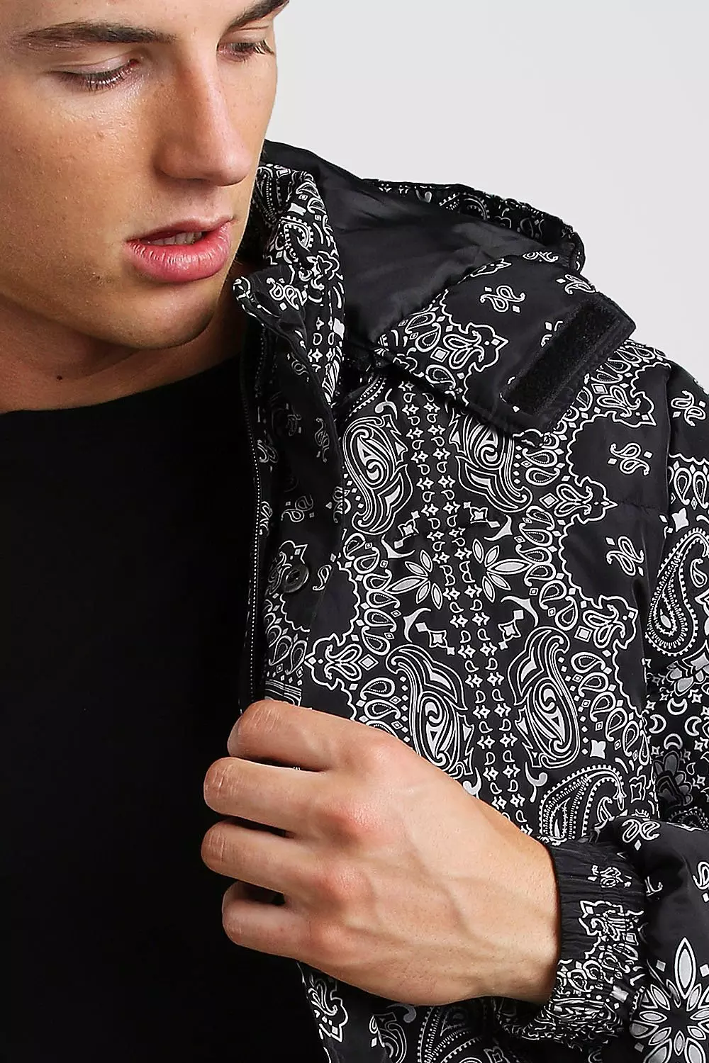 Bandana Print Puffer boohooMAN AU