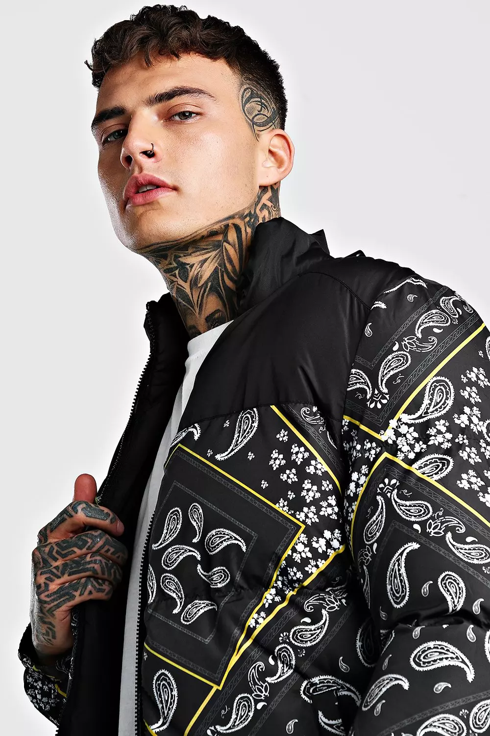 再入荷のおすすめ最新情報 Paisley USA boohooMAN | Puffer Print Clothing