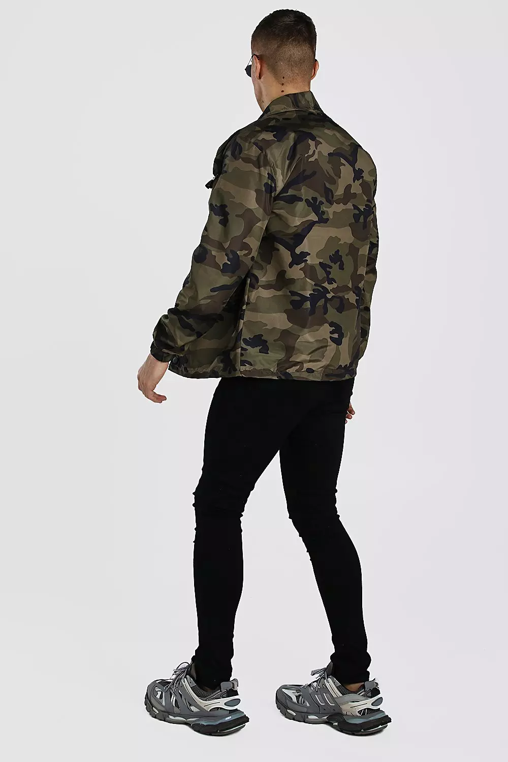 Camo Lightweight Zip Through Coach Jacket boohooMAN IE