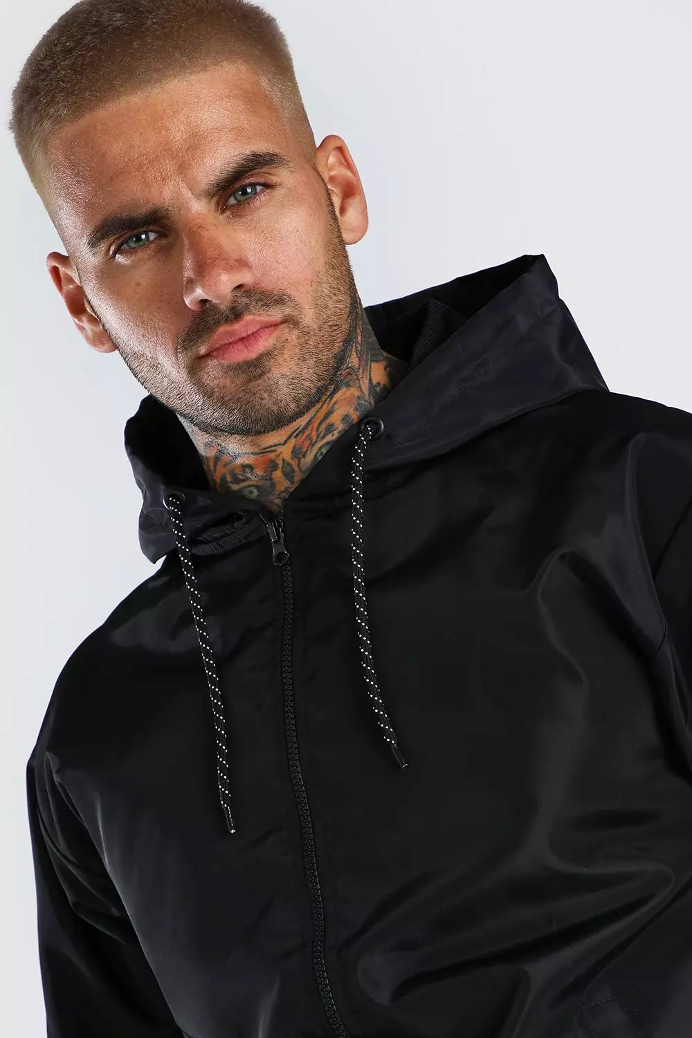 Hooded Lightweight Zip Through Cagoule alternative image