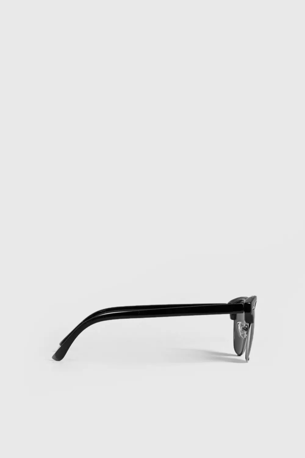 Black Retro Silver Frame Sunglasses alternative image
