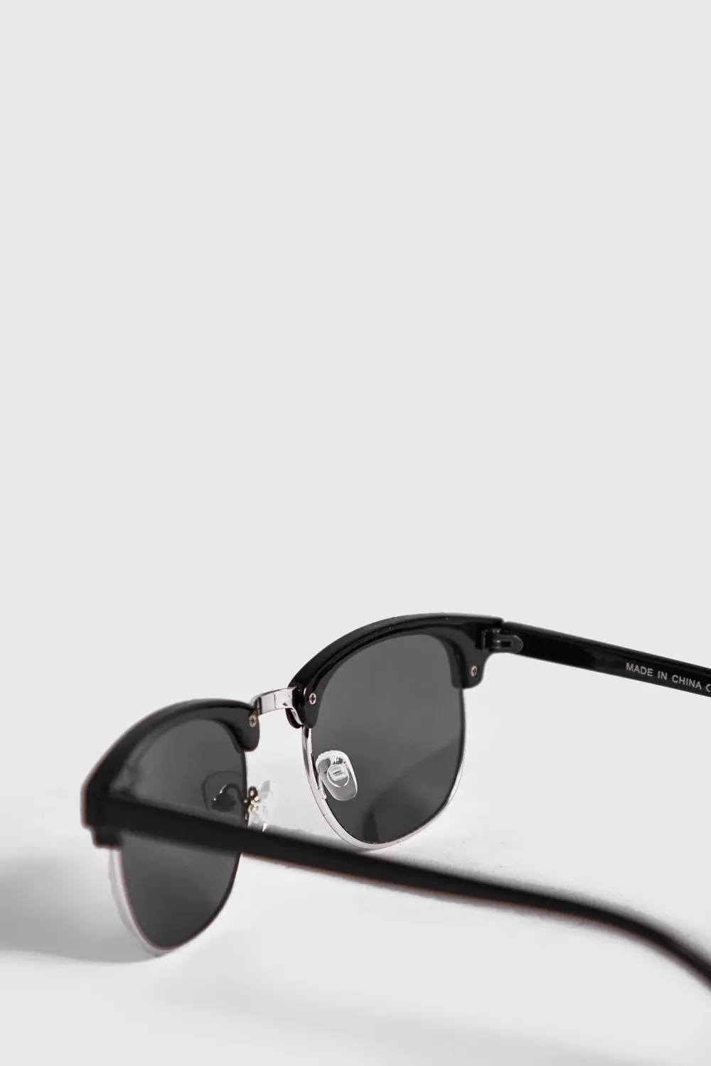 Black Retro Silver Frame Sunglasses alternative image
