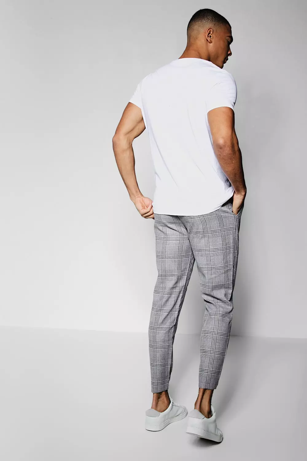 Pantalon quadrillé homme sale