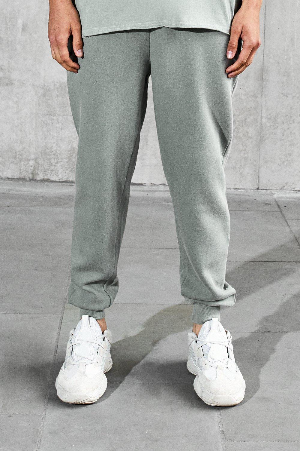 loose fit mens joggers