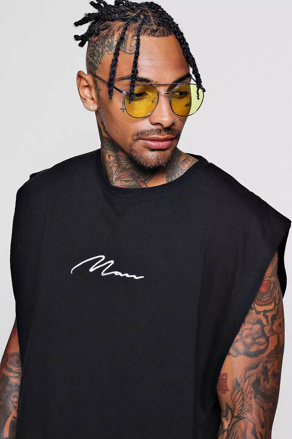 Yellow Tinted Round Sunglasses alternative image