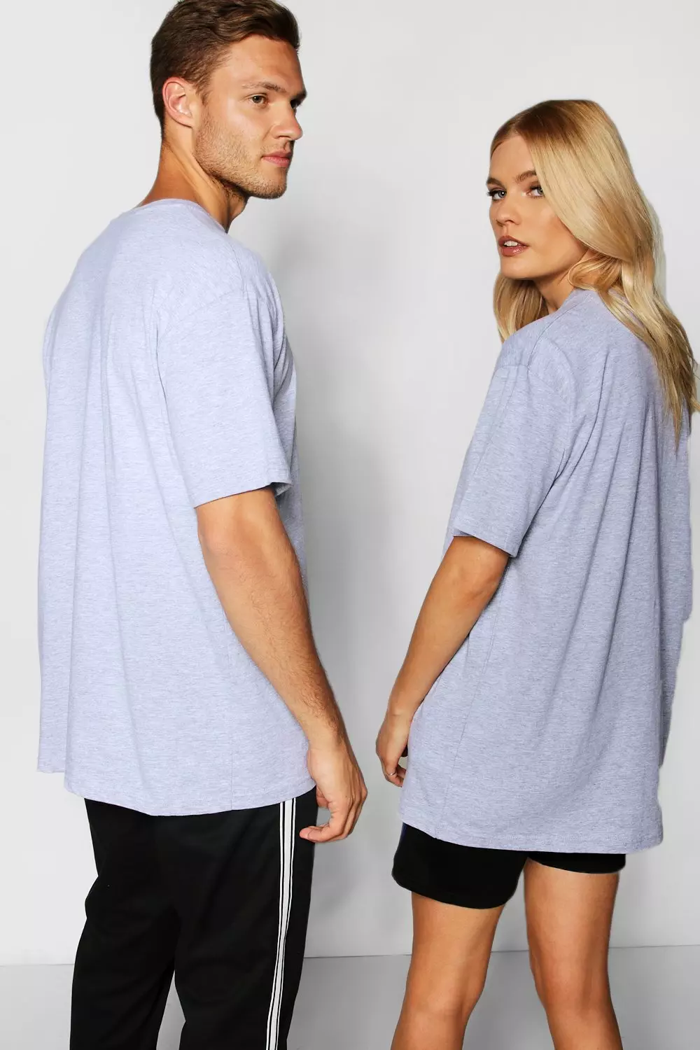 Pride ""Love is Important"" Loose Fit T Shirt autre image