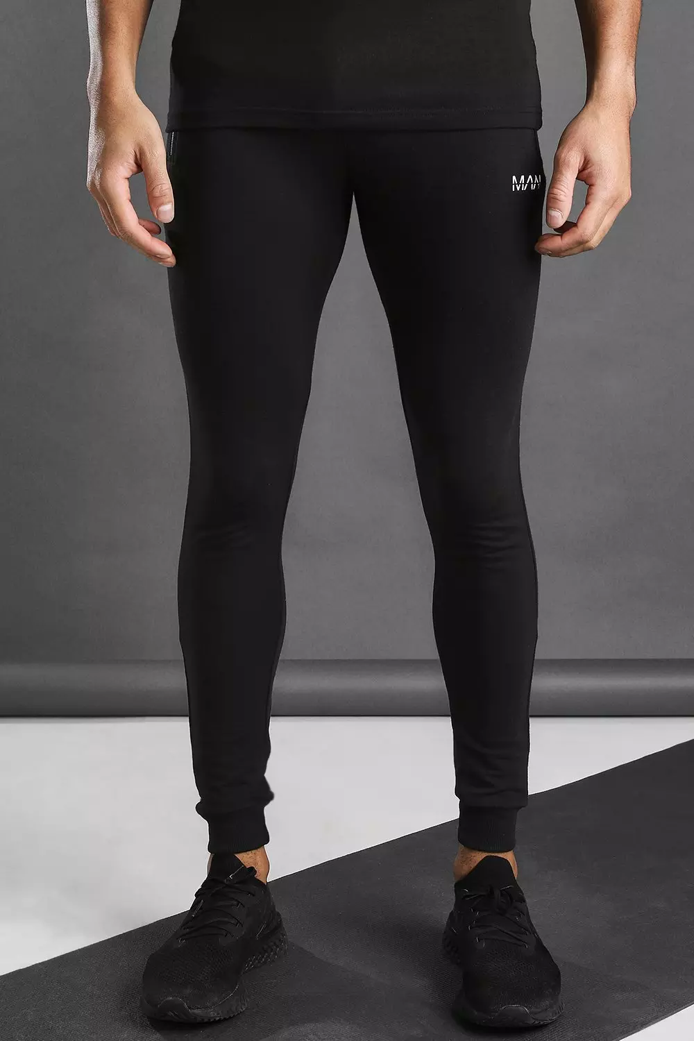 Black Skinny Fit Gym Joggers With Zip Pockets alternative image