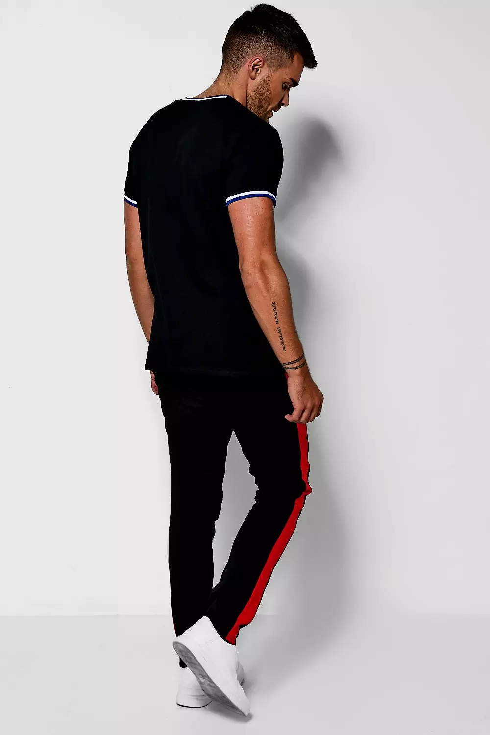 Skinny Fit Floral Embroidered Jogger alternative image