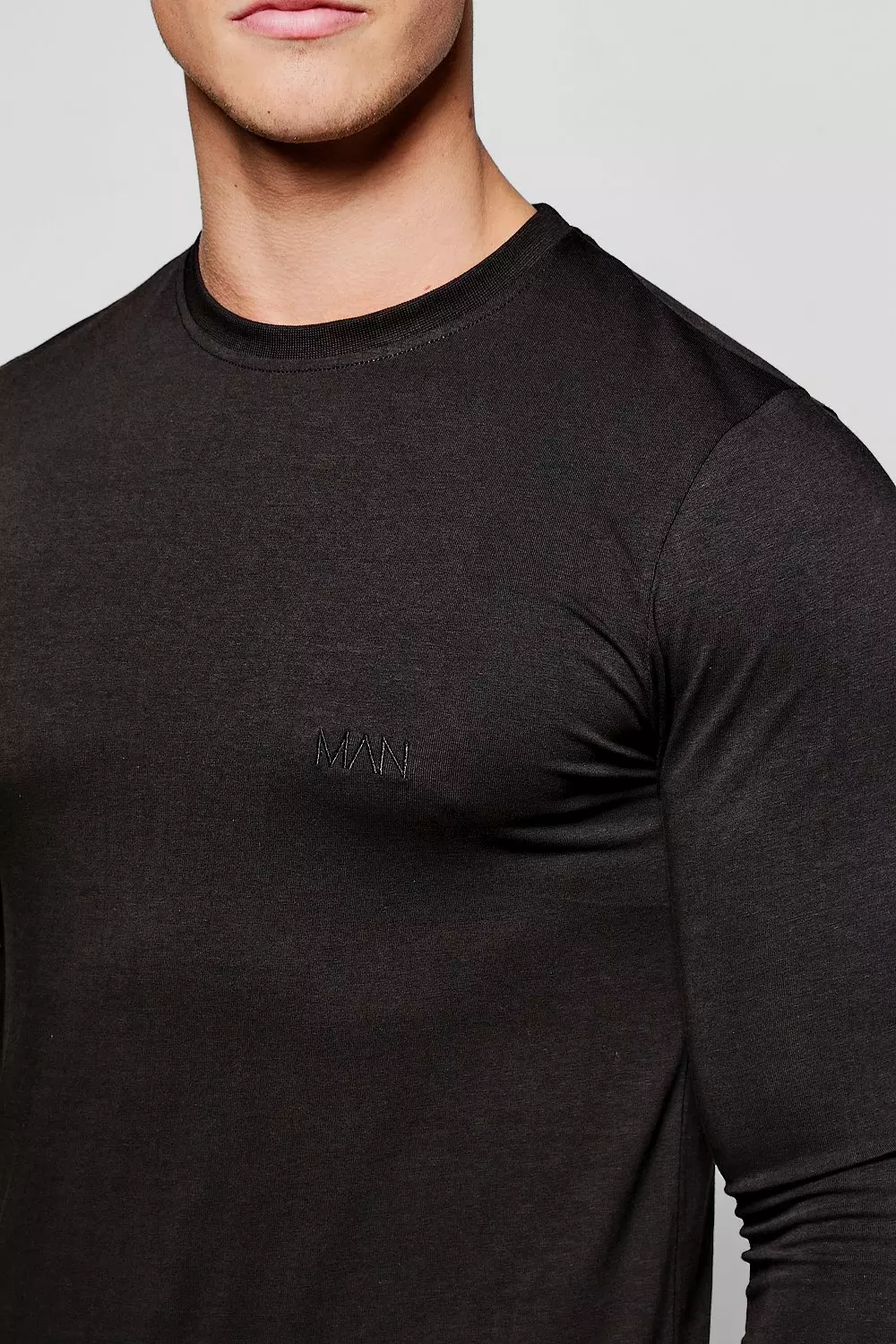 Long Sleeve Muscle Fit T-Shirt With Logo alternative image