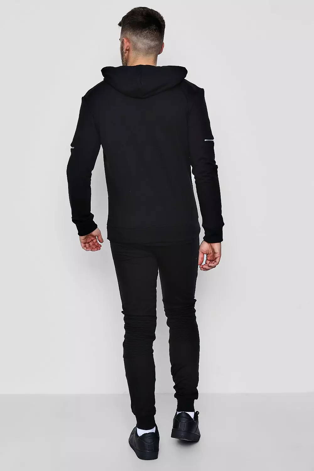 Skinny Fit Man Tracksuit alternative image