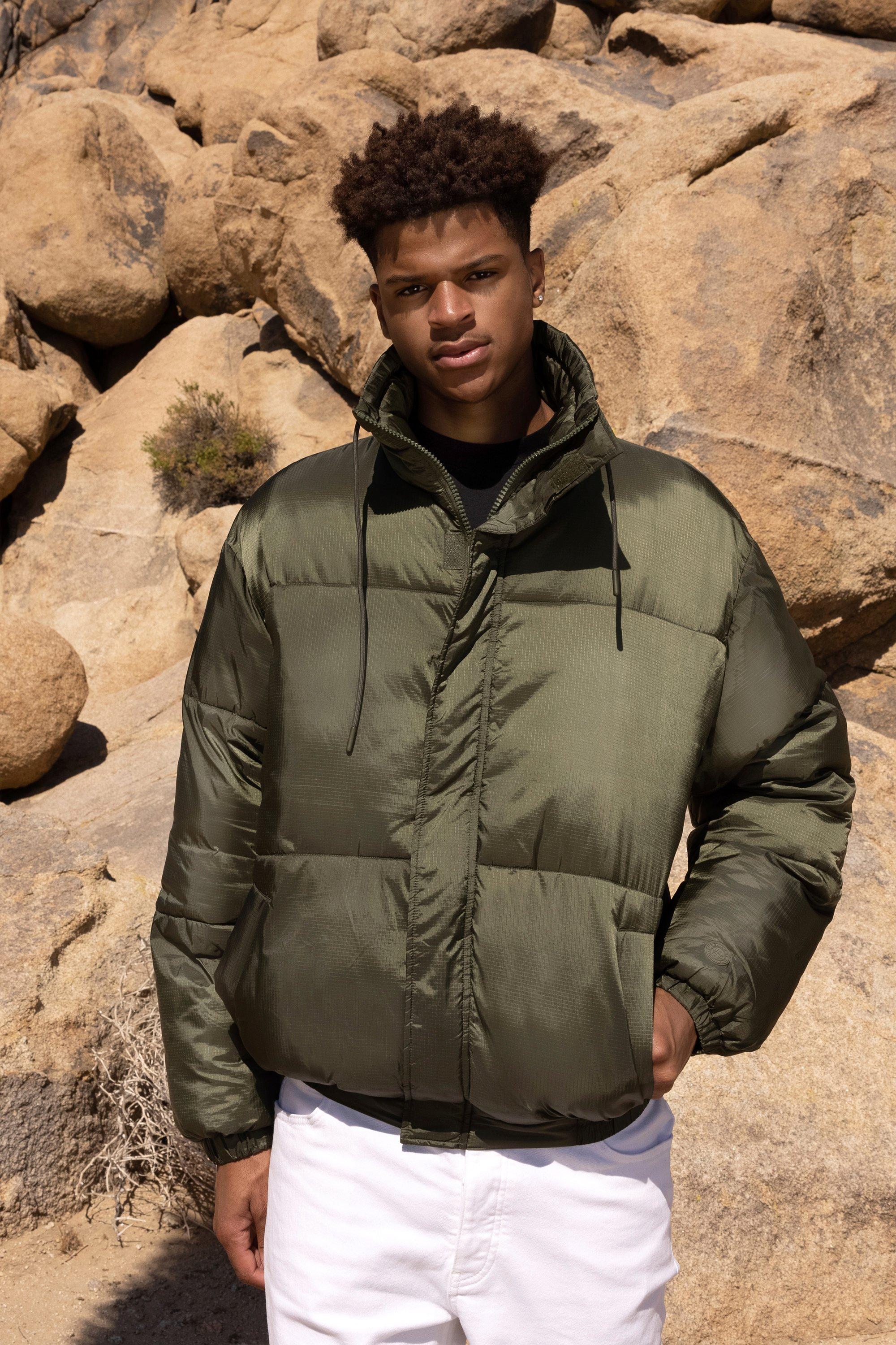 Boxy puffer discount jacket with hood