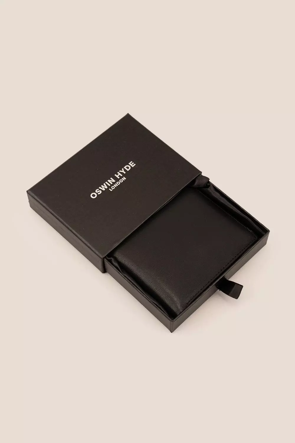 Oxford Bifold Wallet alternative image