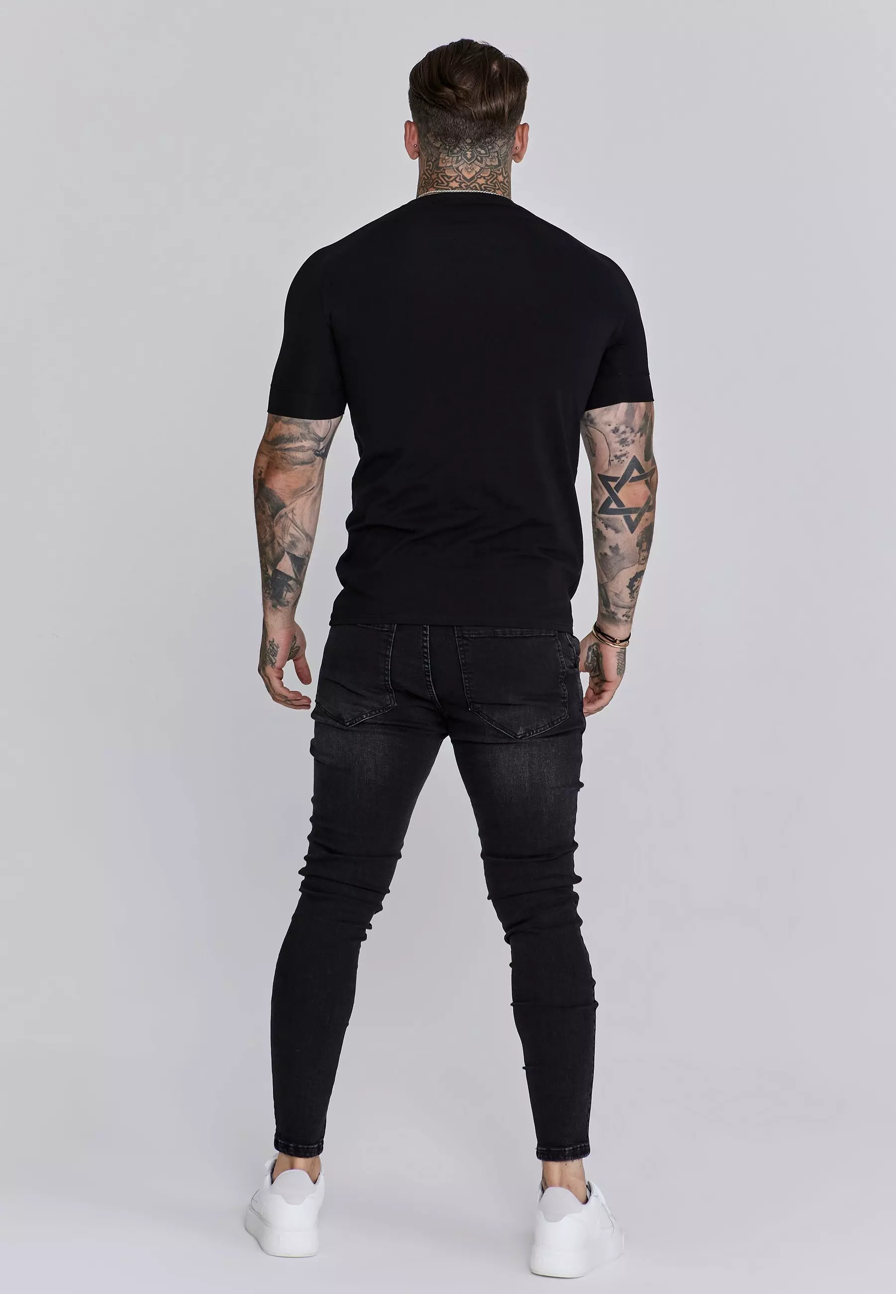 Black Smart T-Shirt alternative image