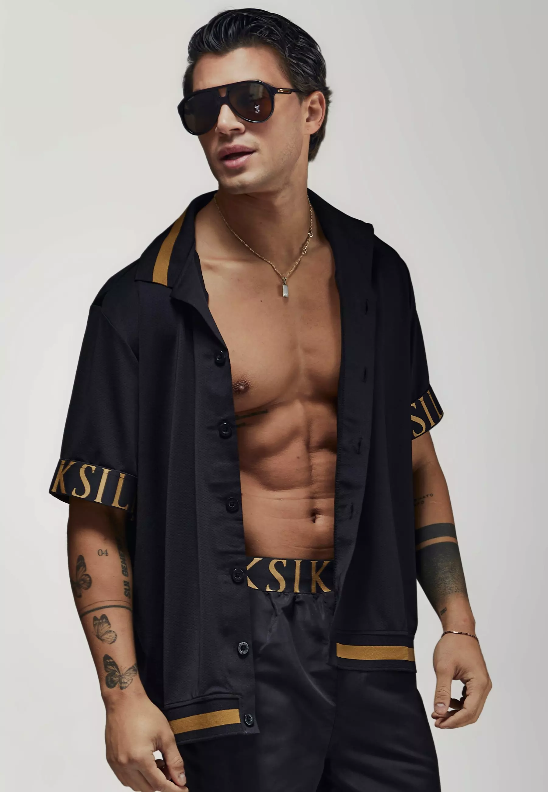 Black Dynamic Bowling Shirt alternative image