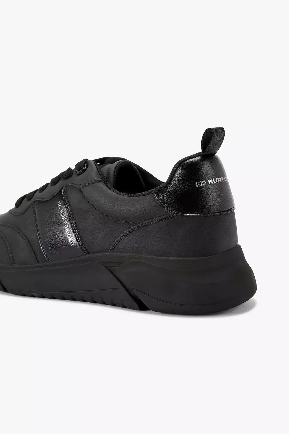 Black 'Lewis'  Trainers alternative image