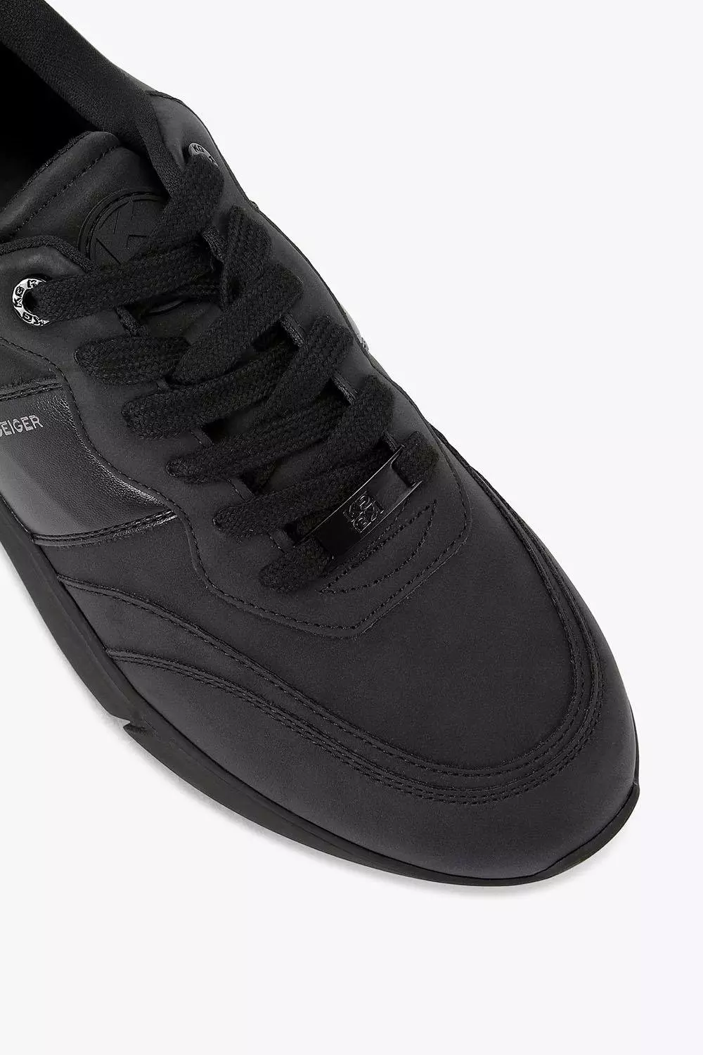 Black 'Lewis'  Trainers alternative image